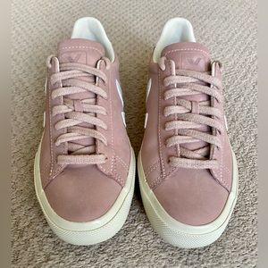 Veja Campo Babe/White Nubuck US 5